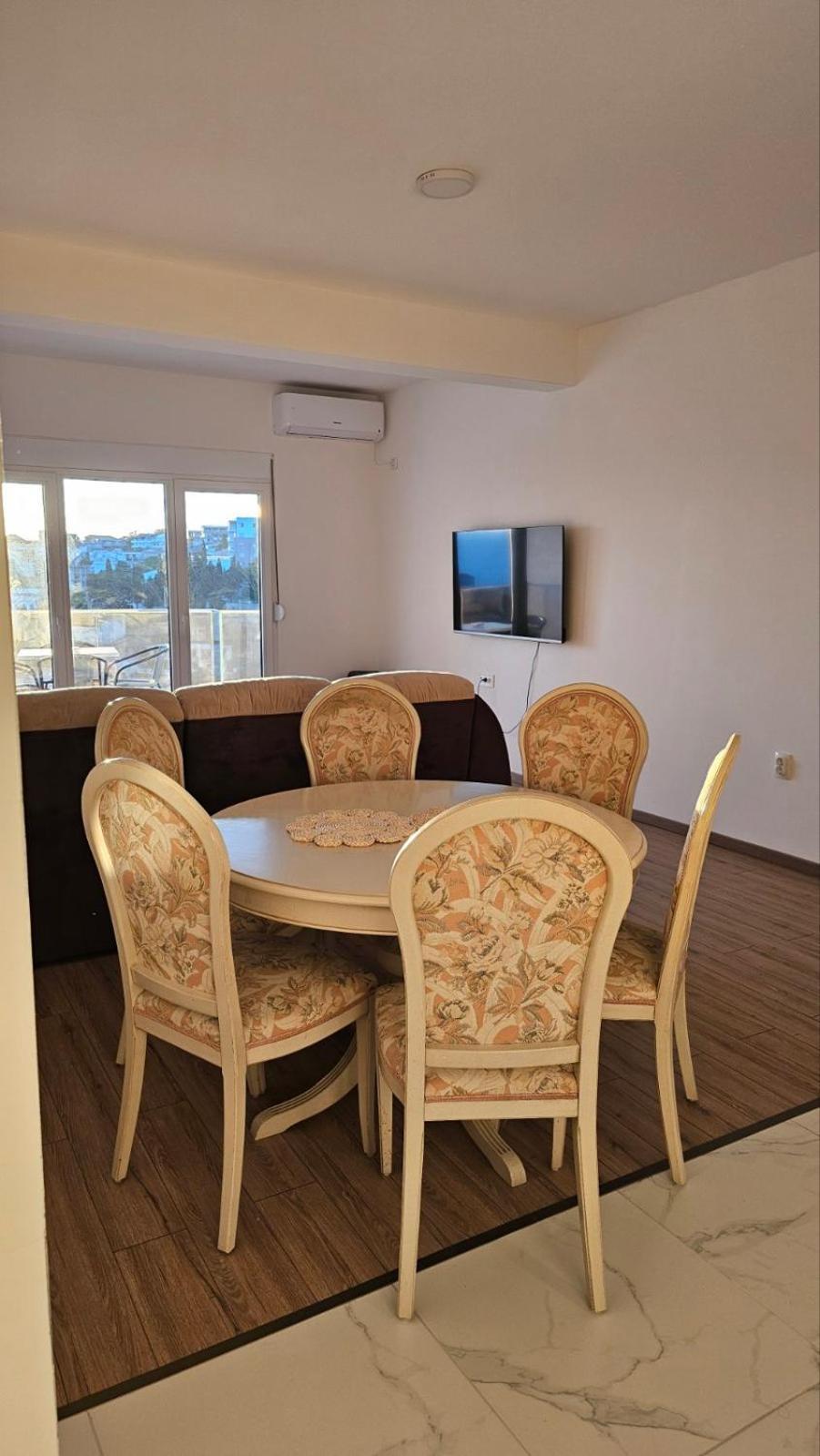 Apartments Radoman Улцин Екстериор снимка